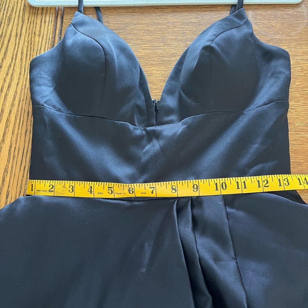 Elegant Black Formal Dress - Picture 8 of 8
